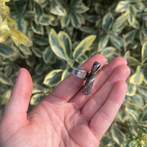 Vintage sterling silver large bow ring - Picture 2 of 3